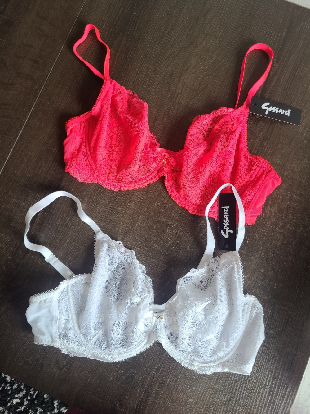 Nwt Gossard 38DD/E Lace Bras
